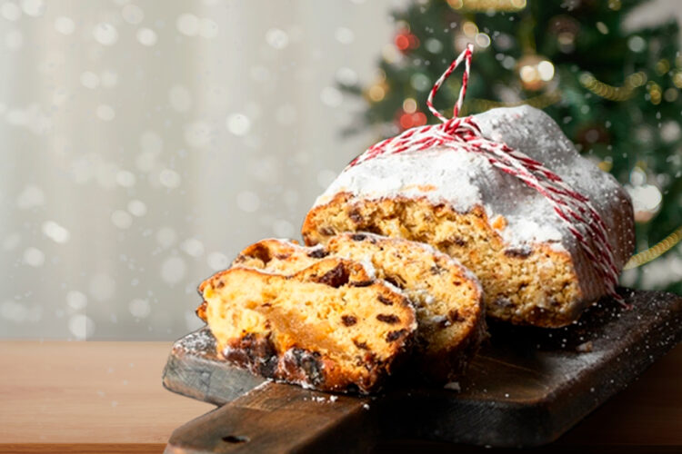 christmas-cake-with-agave-sweet-powder